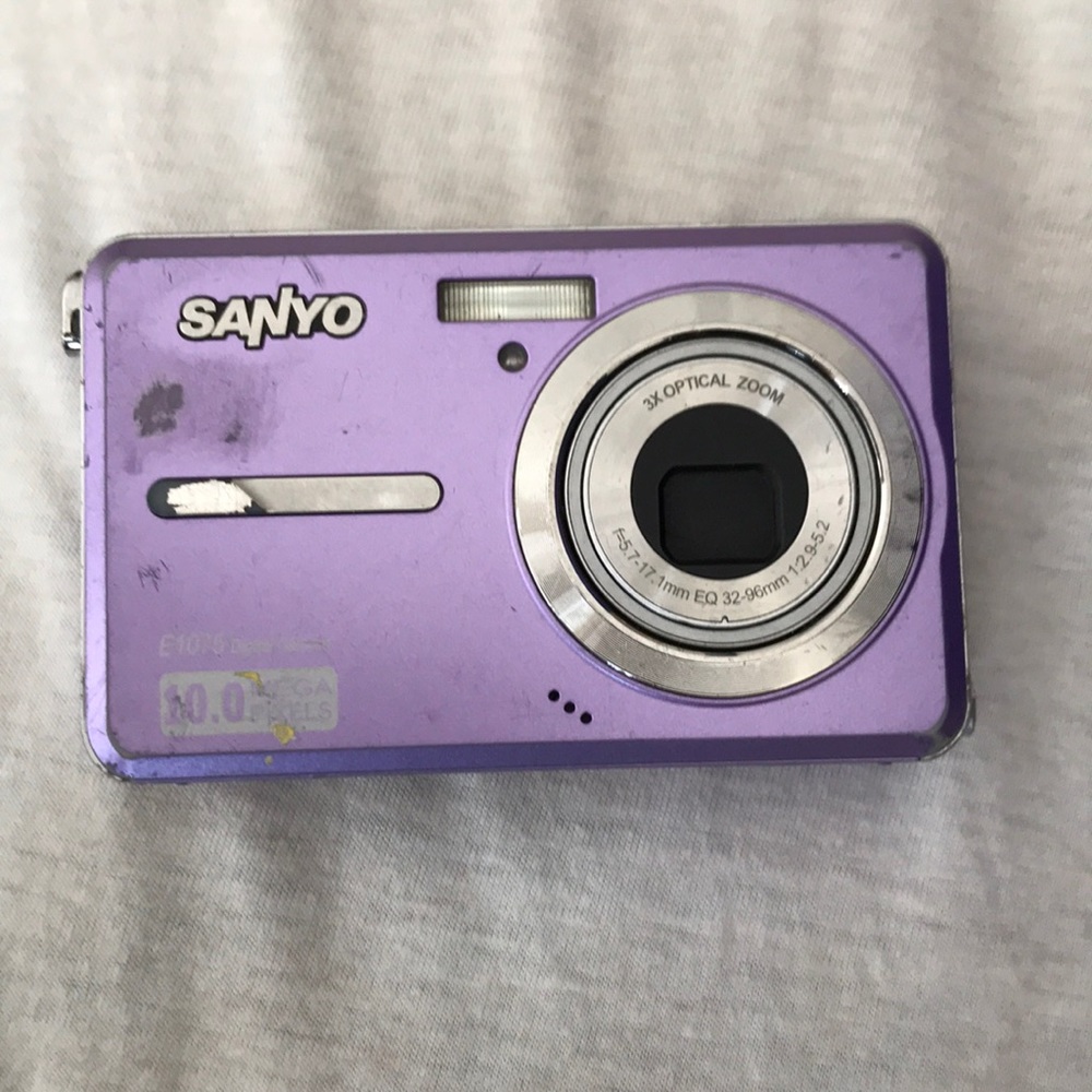 Purple Sanyo camera